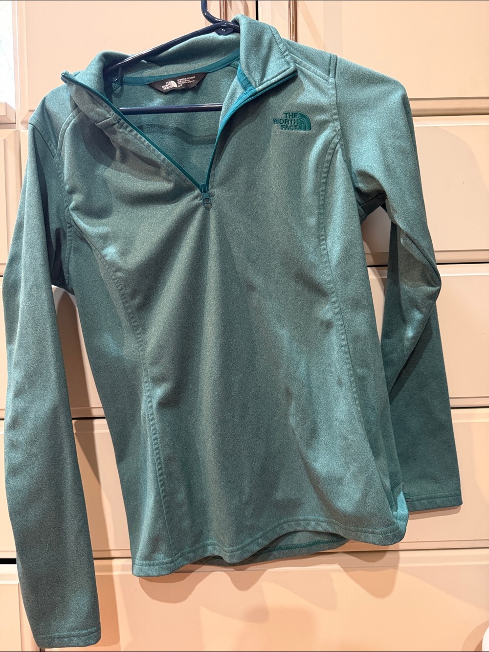 The North Face women’s' Teal 1/4 Zip Athletic Pullover